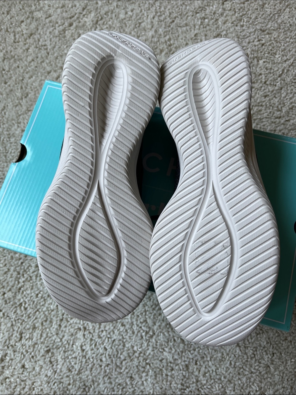 Skechers Women’s Slip-Ins Sneakers - Picture 4 of 10
